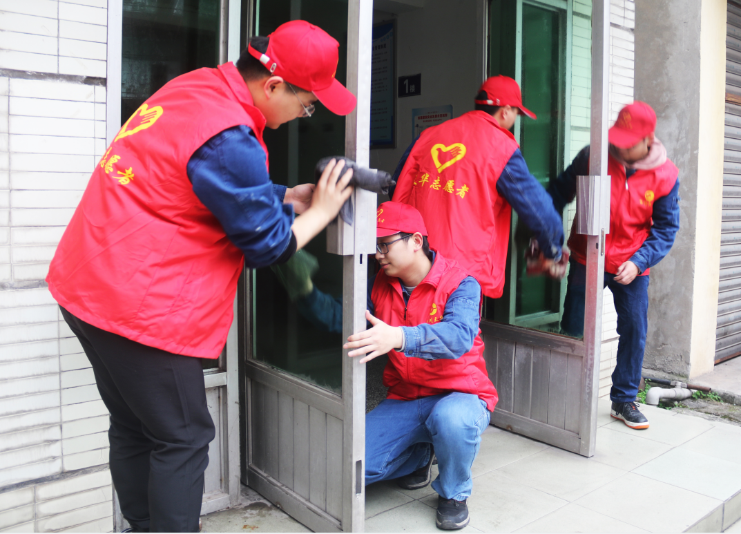 公司開展學(xué)雷鋒志愿者活動(dòng)
